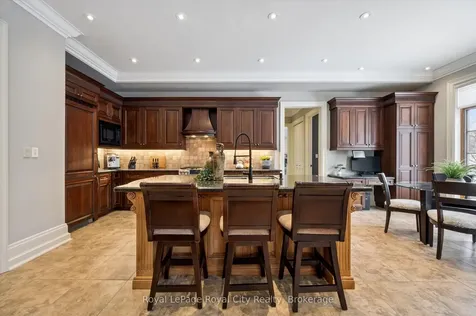 63 Metcalfe Street Guelph ON N1E 4X7
