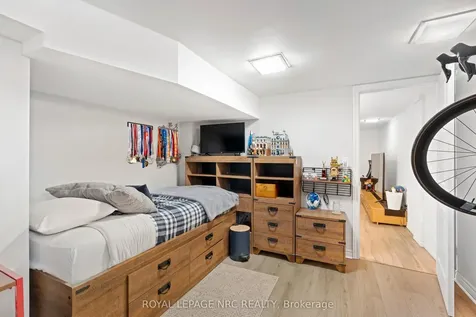 22 Briarfield Crescent St. Catharines ON L2T 3T5