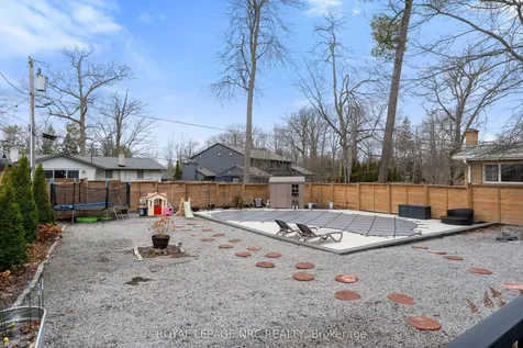 22 Briarfield Crescent St. Catharines ON L2T 3T5