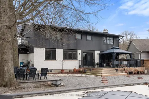 22 Briarfield Crescent St. Catharines ON L2T 3T5