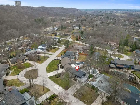 22 Briarfield Crescent St. Catharines ON L2T 3T5