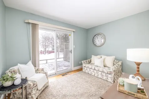 33 Harvest Crescent Belleville ON K8P 4M2