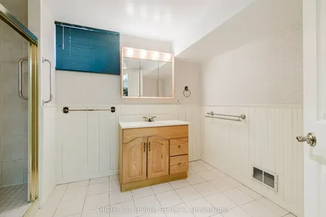 33 Harvest Crescent Belleville ON K8P 4M2