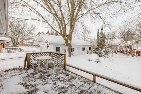 33 Harvest Crescent Belleville ON K8P 4M2