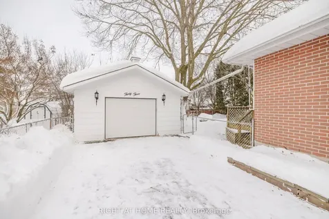 33 Harvest Crescent Belleville ON K8P 4M2
