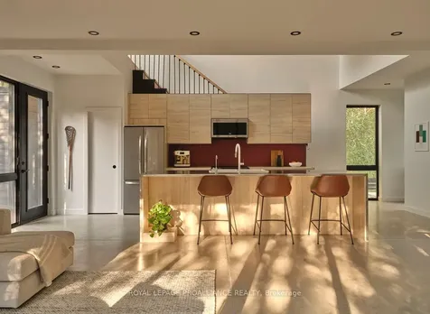 372 Prinyers Cove Crescent Prince Edward County ON K0K 2T0