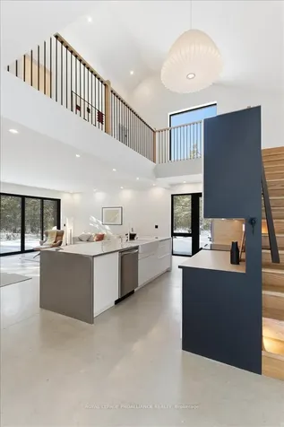 372 Prinyers Cove Crescent Prince Edward County ON K0K 2T0