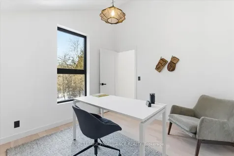 372 Prinyers Cove Crescent Prince Edward County ON K0K 2T0