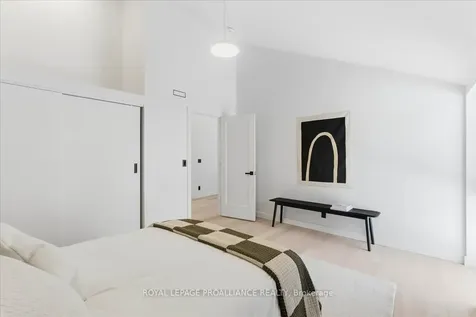 372 Prinyers Cove Crescent Prince Edward County ON K0K 2T0