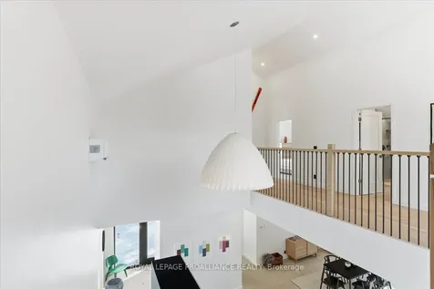 372 Prinyers Cove Crescent Prince Edward County ON K0K 2T0