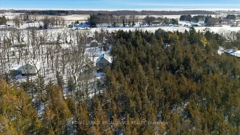 372 Prinyers Cove Crescent Prince Edward County ON K0K 2T0