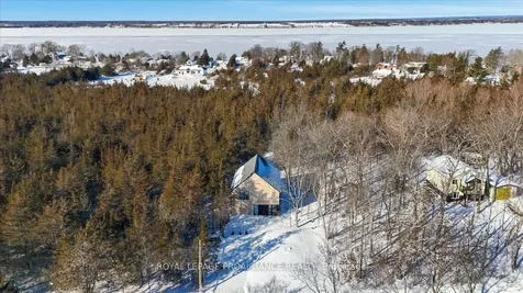 372 Prinyers Cove Crescent Prince Edward County ON K0K 2T0