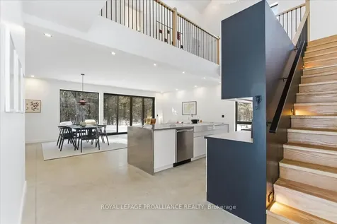 372 Prinyers Cove Crescent Prince Edward County ON K0K 2T0