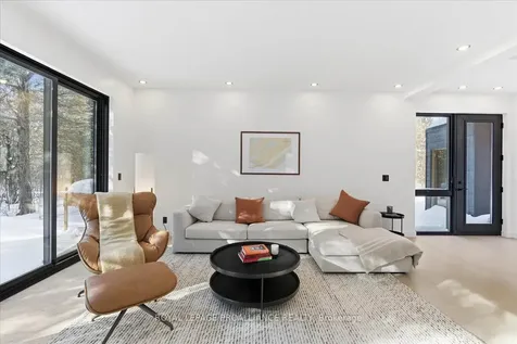 372 Prinyers Cove Crescent Prince Edward County ON K0K 2T0