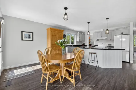 35 Elgin Street S Blue Mountains ON N0H 2P0