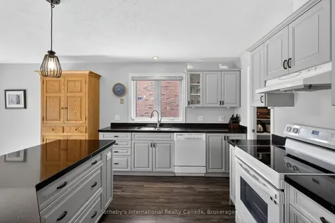 35 Elgin Street S Blue Mountains ON N0H 2P0