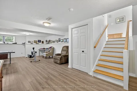 35 Elgin Street S Blue Mountains ON N0H 2P0