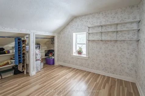 413 Ellis Avenue Brant ON N3R 0B8