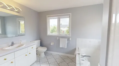 32 Elsley Court Guelph ON N1C 1C8