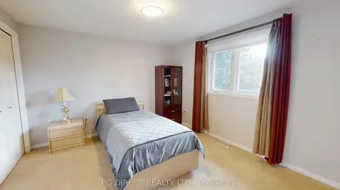 32 Elsley Court Guelph ON N1C 1C8