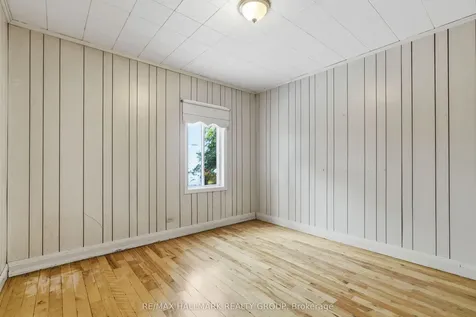 521 Nelson Street W Hawkesbury ON K6A 2K3