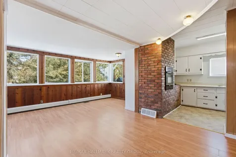 521 Nelson Street W Hawkesbury ON K6A 2K3