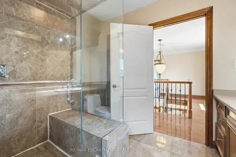4 Lakeside Drive Hamilton ON L8E 5C1