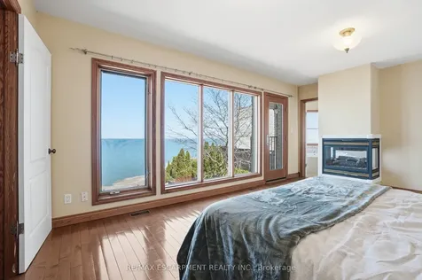 4 Lakeside Drive Hamilton ON L8E 5C1