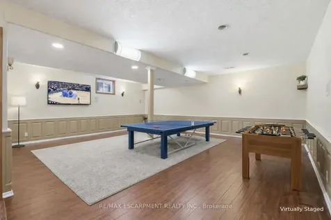 4 Lakeside Drive Hamilton ON L8E 5C1