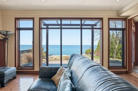 4 Lakeside Drive Hamilton ON L8E 5C1