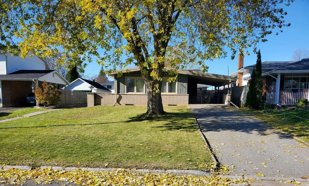 1002 Albany Court Peterborough ON K9J 1J2