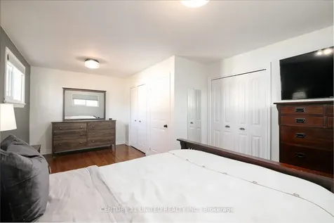 1002 Albany Court Peterborough ON K9J 1J2