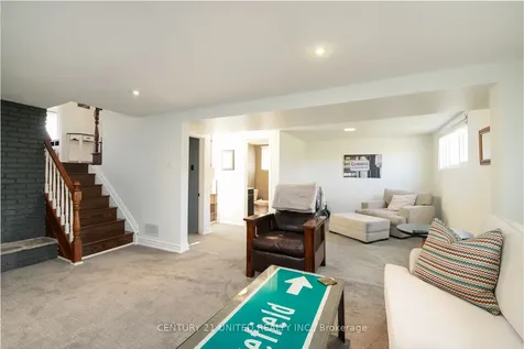 1002 Albany Court Peterborough ON K9J 1J2