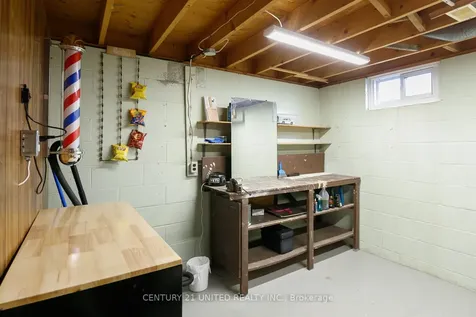 1002 Albany Court Peterborough ON K9J 1J2