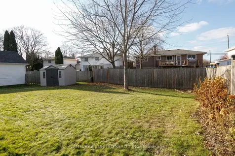 1002 Albany Court Peterborough ON K9J 1J2