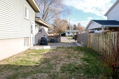 1002 Albany Court Peterborough ON K9J 1J2