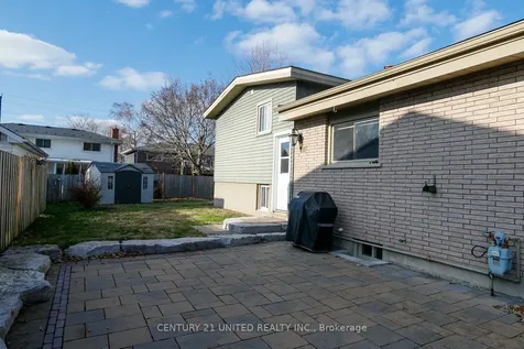 1002 Albany Court Peterborough ON K9J 1J2