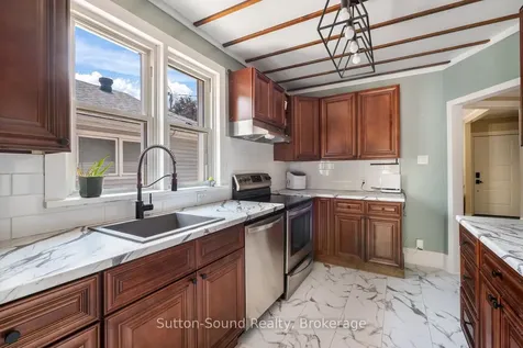 1139 4th Avenue W Owen Sound ON N4K 4W3