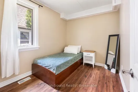 1139 4th Avenue W Owen Sound ON N4K 4W3