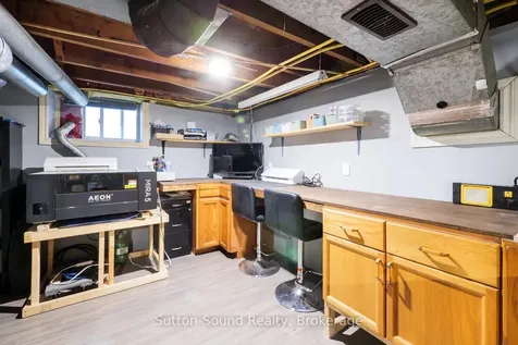 1139 4th Avenue W Owen Sound ON N4K 4W3