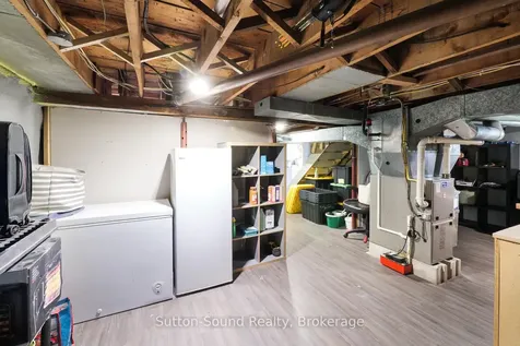 1139 4th Avenue W Owen Sound ON N4K 4W3