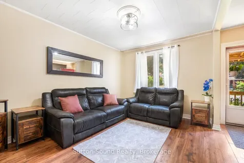 1139 4th Avenue W Owen Sound ON N4K 4W3