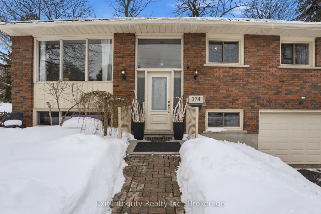 374 Queen Street E Centre Wellington ON N1M 1T4