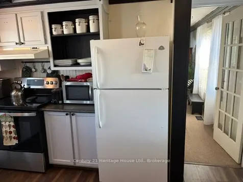 Unit 17 -302694 Douglas Street W West Grey ON N0G 1R0