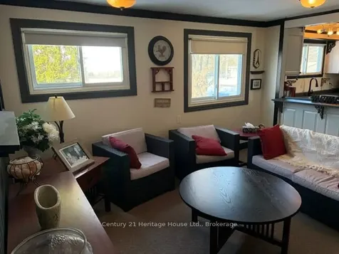 Unit 17 -302694 Douglas Street W West Grey ON N0G 1R0