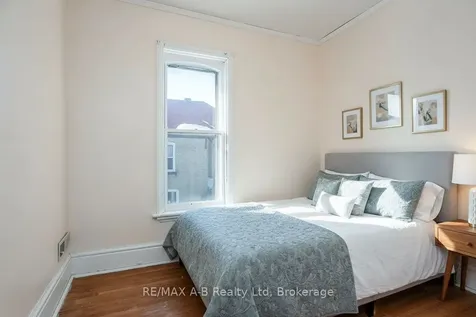 86 King Street Bluewater ON N0M 1X0