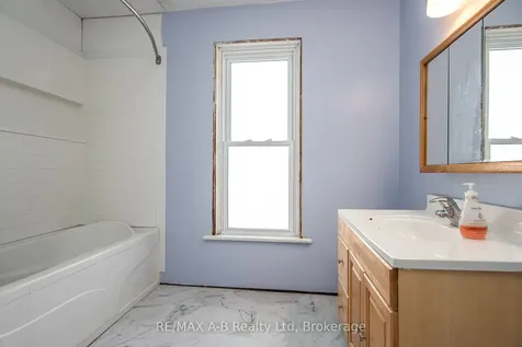 86 King Street Bluewater ON N0M 1X0