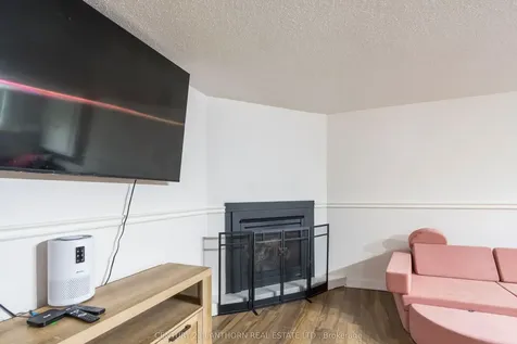 94 North Murray Street Quinte West ON K8V 2E7