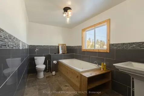 26 Cloverleaf Drive Belleville ON K8N 4Z5