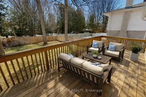 27 Shore Acres Boulevard North Bay ON P1A 1B7